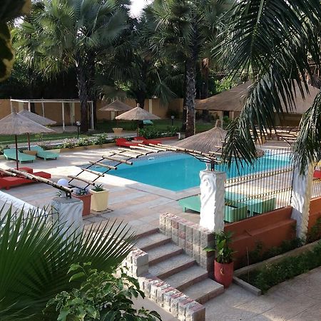 Calabash Apartment-Hotel Коту Екстериор снимка