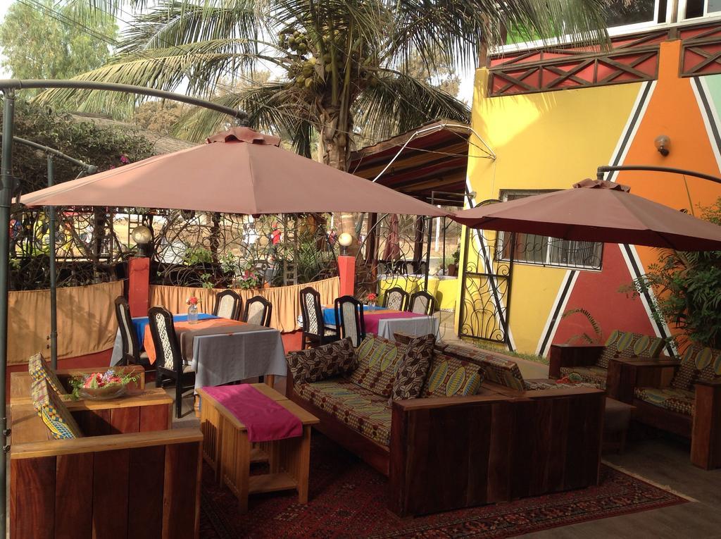 Calabash Apartment-Hotel Коту Екстериор снимка